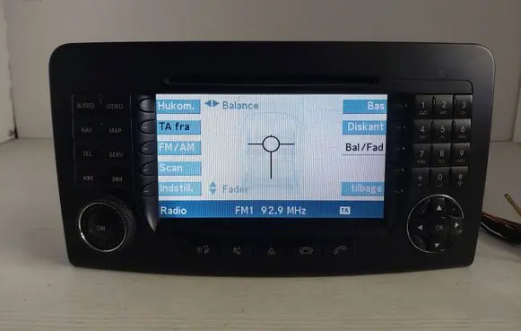 Mercedes-Benz ML W164 Radio/CD/DVD/GPS head unit A1648202279 61075643 A2038270062