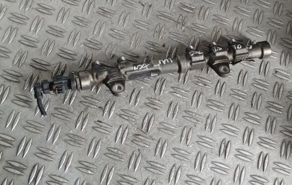 Fiat 500L Fuel main line pipe 55234437 000228L4 0445214217
