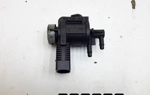 Audi A6 S6 C5 4B Turbo solenoid valve 1k0906283