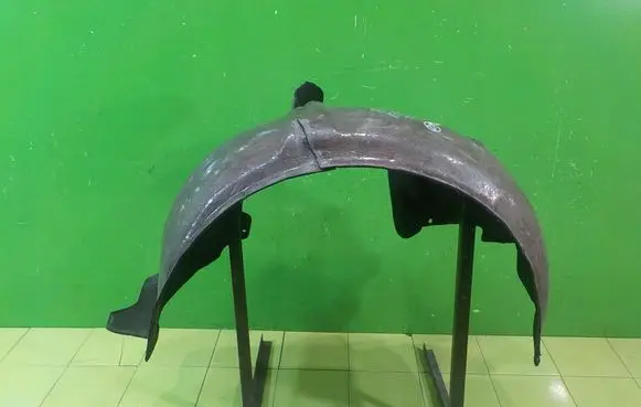 Audi TT TTS Mk2 Front arch PRZOD PRAWE