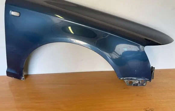 Audi A6 S6 C6 4F Fender