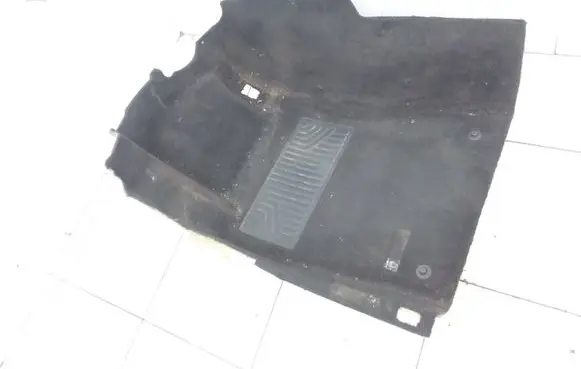 Mercedes-Benz E W211 Front floor carpet liner A2116800140