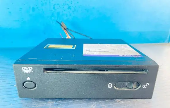 Volvo V70 Navigation unit CD/DVD player 4621009790 100811038 31285568AA