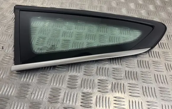 Ford Focus Rear side window 43R000054 E000090 JX7BN297B0