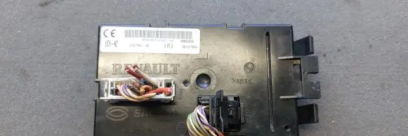 Nissan Primastar Comfort/convenience module P8200374949G 216774918B