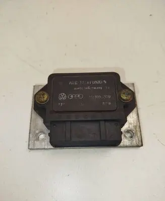 Audi 80 90 B2 Ignition amplifier control unit 2119053510 654321
