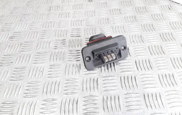 Volkswagen Caddy Sliding door contact joint 0400670021