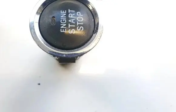Toyota Corolla Verso AR10 Engine start stop button switch 15a7102 684-2l59b