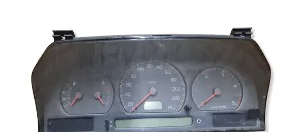 Volvo S70 V70 V70 XC Speedometer (instrument cluster) 9168138