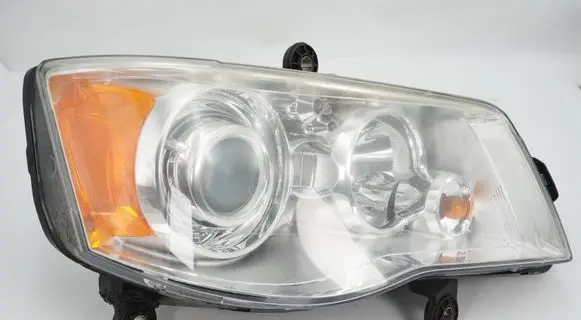 Chrysler Grand Voyager V Headlight/headlamp 05113338AF 5DV009000