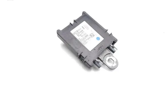 Mercedes-Benz ML W164 Aerial antenna amplifier A2518701889 28072340
