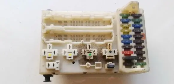 Ford Mondeo MK I Fuse box set 93BG14K150AD 93BG-14K150-AD