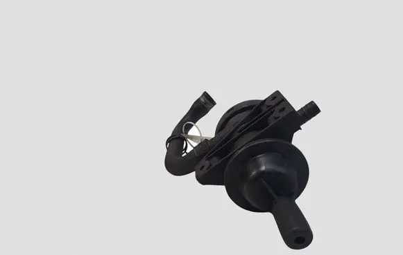 Volkswagen Touareg I Breather/breather pipe/hose 21302576F
