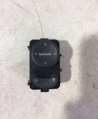 Chrysler Voyager Wing mirror switch 4685317
