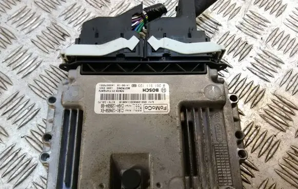 Ford Fiesta Engine control unit/module 0261S11123 C1B112A650EK CV6A12B684BB