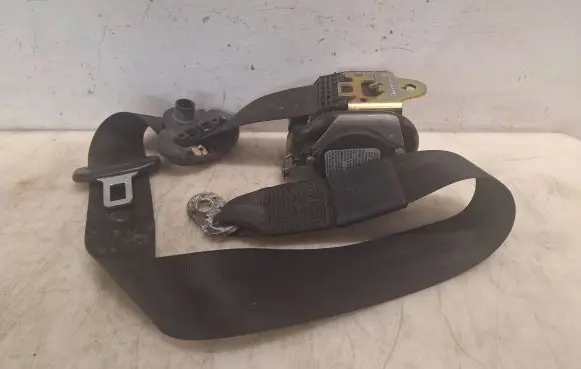 Audi A2 Front seatbelt 560788001