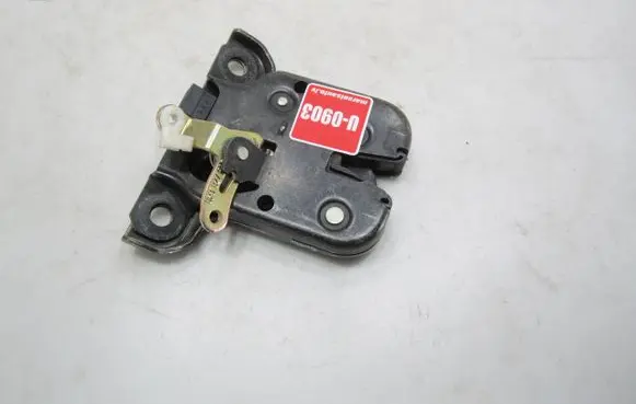 Audi A3 S3 8P Tailgate/trunk/boot lock/catch/latch 8P3827505