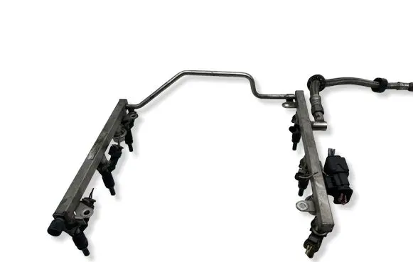 Mercedes-Benz E W211 Fuel main line pipe A2720700995