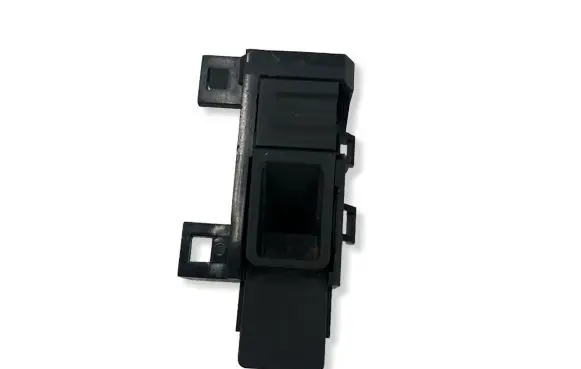 Land Rover Discovery 3 - LR3 Seat back rest lock catch LR057393