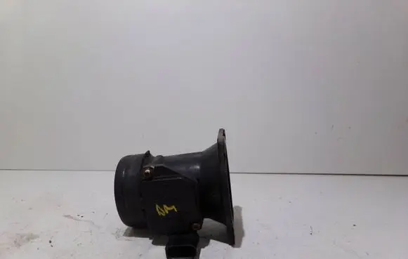Skoda Octavia Mk2 (1Z) Mass air flow meter 06A906461B