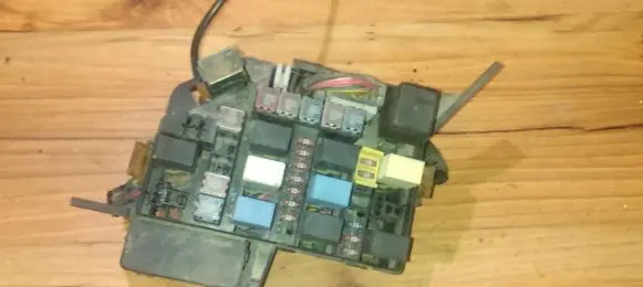 Hyundai Accent Fuse box set 92100