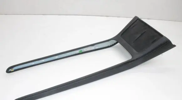 Tesla Model Y Other center console (tunnel) element 175544600A 175544300A