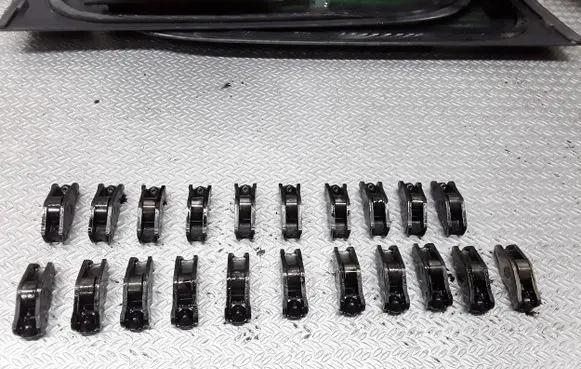 BMW 5 E39 Valve rocker arm 