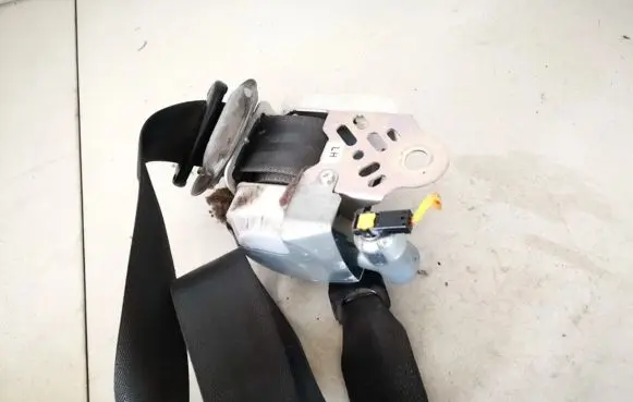 Hyundai i30 Front seatbelt 888102r900 7p2620-p