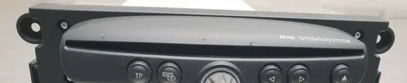 Radio/CD/DVD/GPS head unit