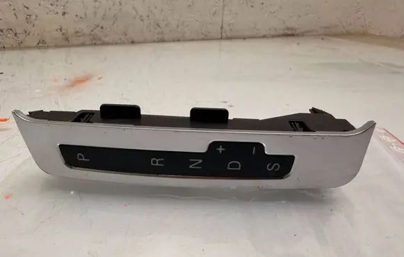 Audi A6 S6 C6 4F Gear shift selector indicator 4F1713463D