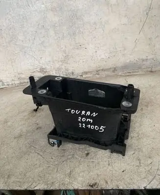 Volkswagen Touran III Other center console (tunnel) element 5ta863525