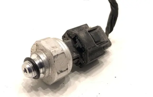 KIA Xceed Air conditioning (A/C) pressure sensor 92CP812