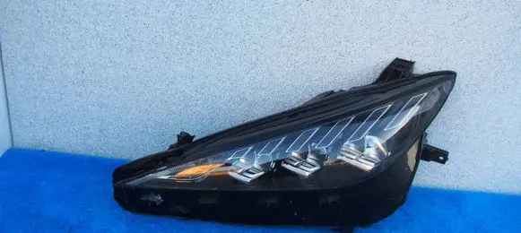 MG MG4 ev Headlight/headlamp 10976803
