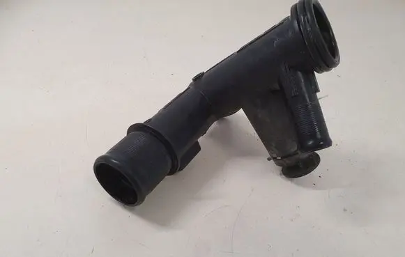 Citroen C4 Cactus Engine coolant pipe/hose 9684589080