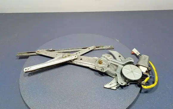 Honda HR-V Front door window regulator with motor