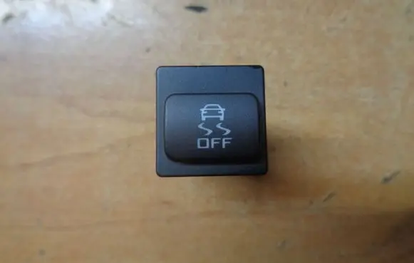 Skoda Fabia Mk2 (5J) ESP (stability program) switch 5J0927134D