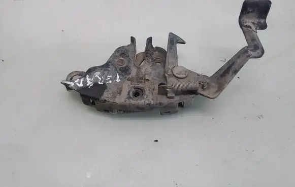 Nissan Terrano Engine bonnet/hood lock/catch
