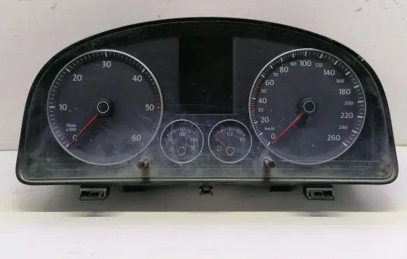 Speedometer (instrument cluster)