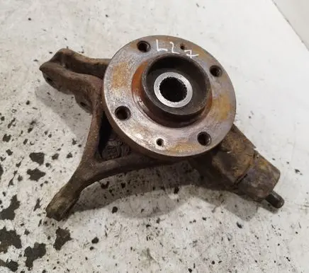 Citroen C4 I Front wheel hub spindle knuckle
