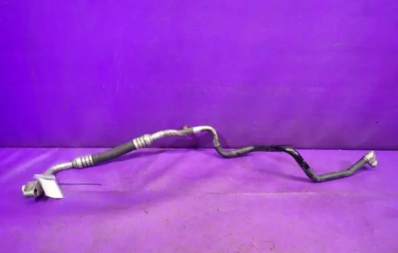 Audi A8 S8 D3 4E Air conditioning (A/C) pipe/hose 
