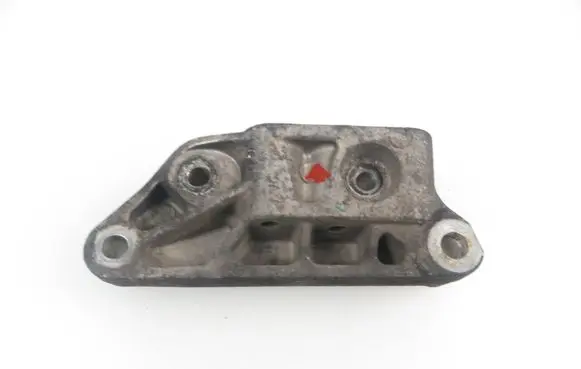 Chevrolet Equinox Engine mounting bracket 22692548