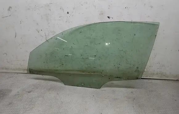 Alfa Romeo 147 Front door window/glass (coupe) 