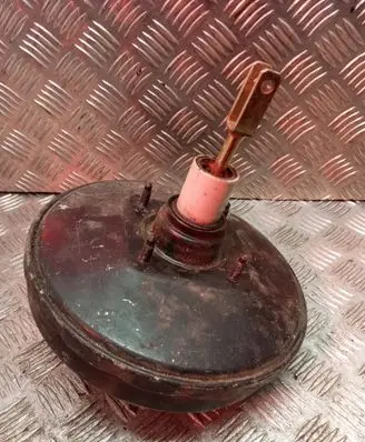 Renault Megane I Brake booster