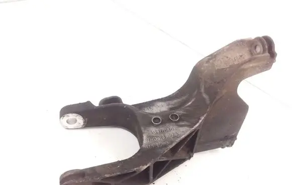 Volkswagen Transporter - Caravelle T5 Engine mounting bracket 7H0199343