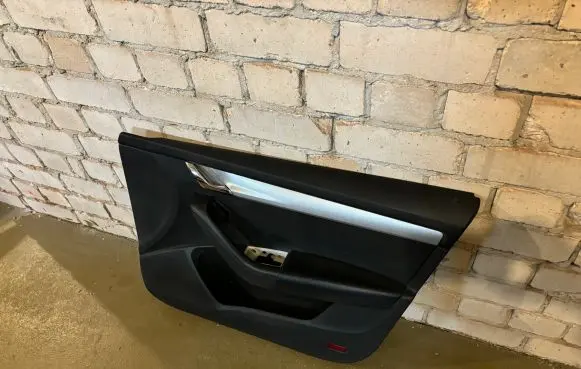 Skoda Octavia Mk3 (5E) Front door card panel trim 5E1867012