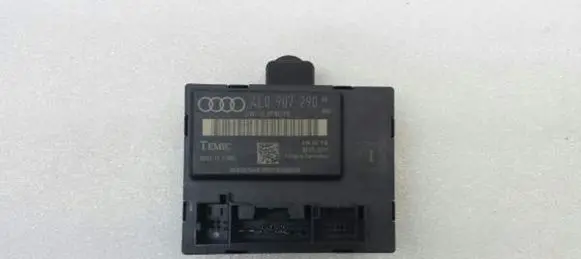 Audi Q7 4L Door control unit/module 4L0907290