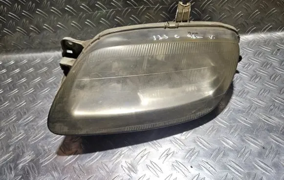 Mazda 323 Headlight/headlamp 11061703