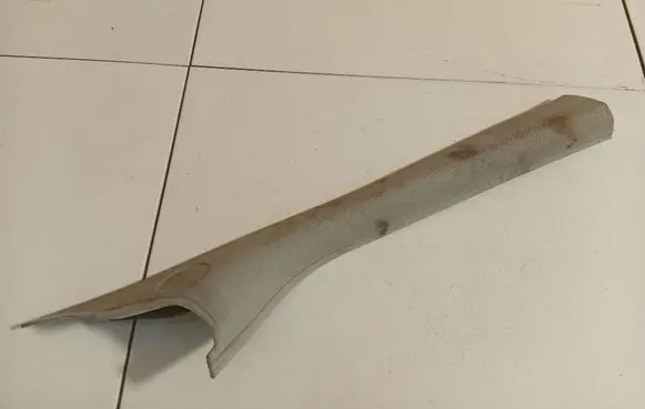 Mercedes-Benz B W245 (C) pillar trim A1696903225