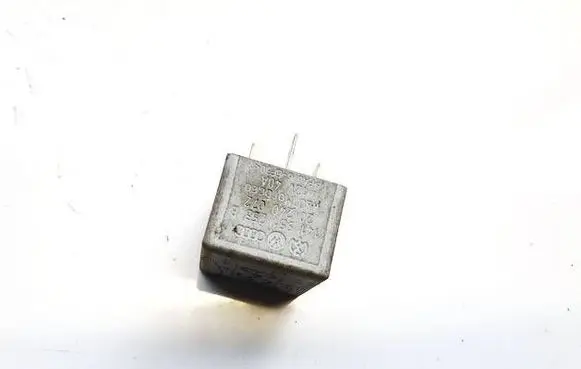 Skoda Superb B6 (3T) Other relay 141951253b 20240072
