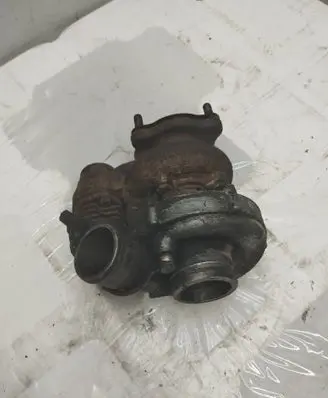 Audi A6 S6 C4 4A Turbo 046145703G 975941915